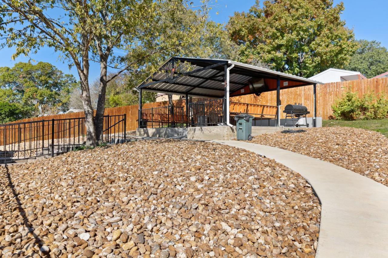 Cyc Eclectic Back House With Bbq Gazebo Villa San Antonio Exterior photo